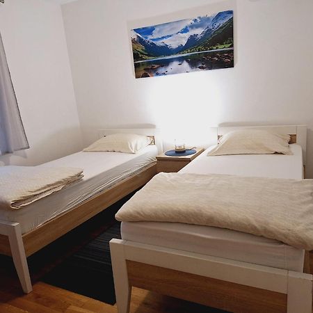 Apartment Silvia Zagreb Bagian luar foto